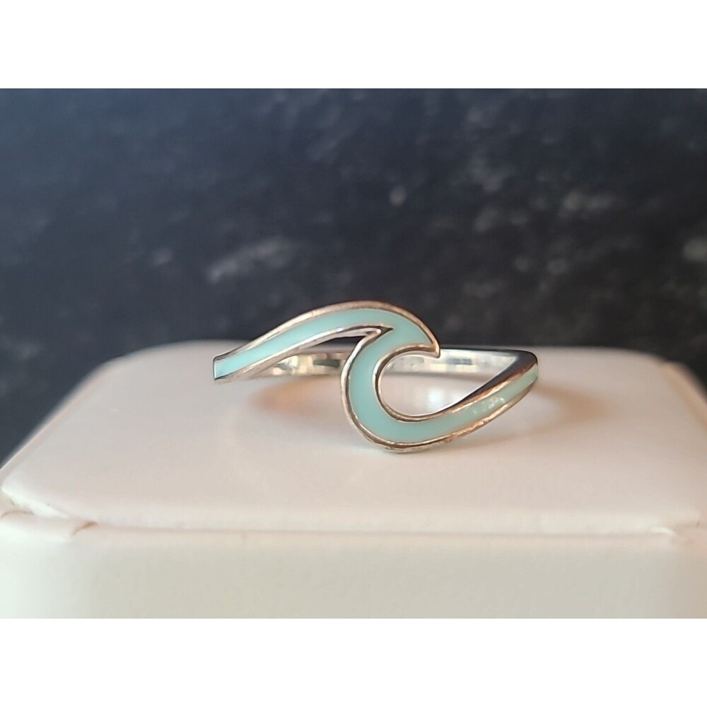 Pura Vida Silver Tone Blue Enamel Wave Ring, Size US 9.25